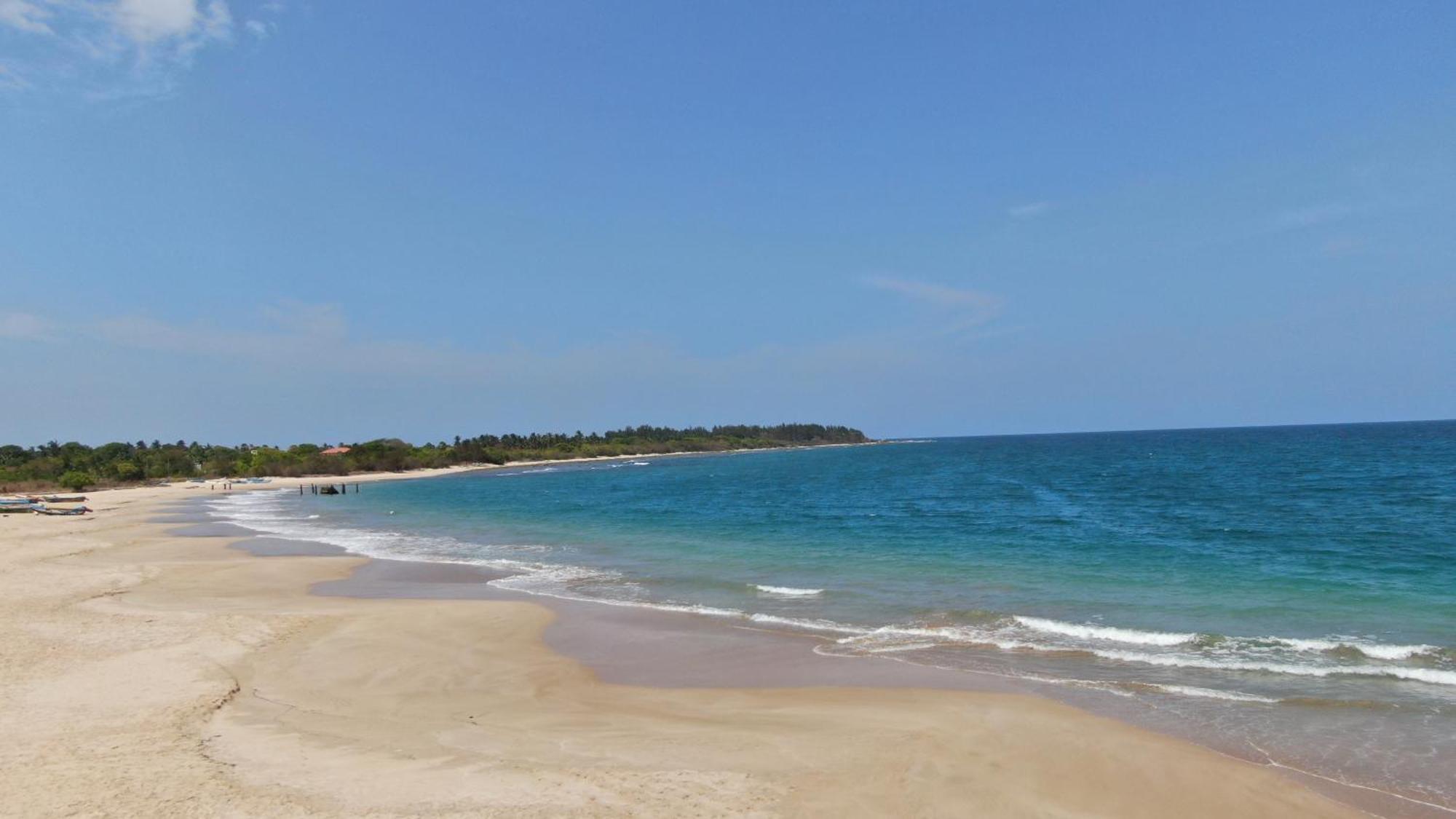 Aqua Marine Beach Hotel Калкуда Экстерьер фото