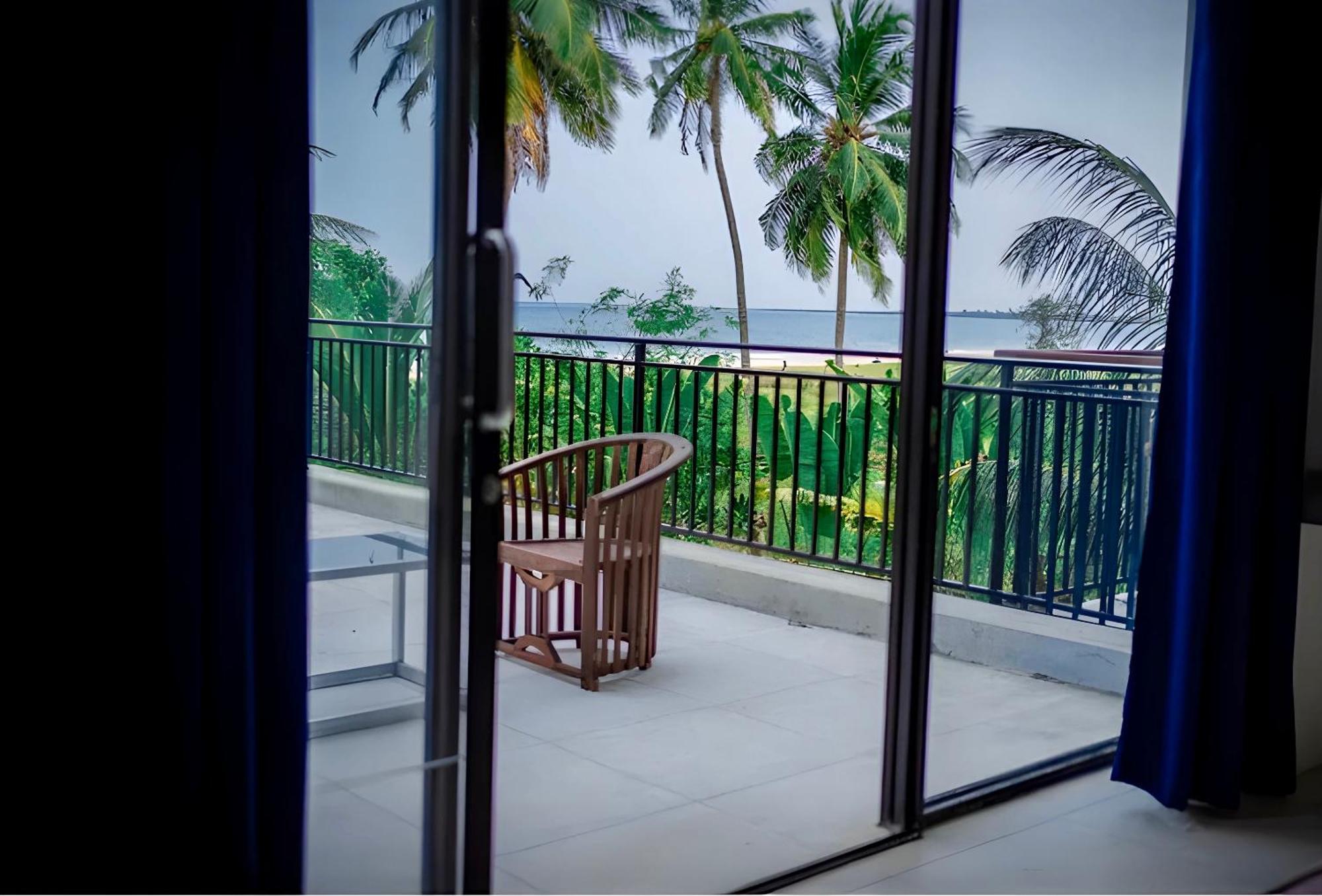 Aqua Marine Beach Hotel Калкуда Экстерьер фото